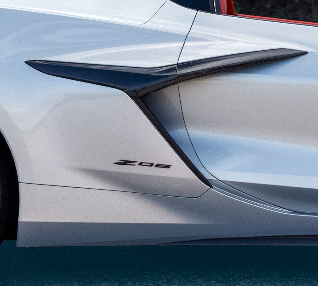 2023 Chevrolet Corvette Z06 wishbone side intake trim