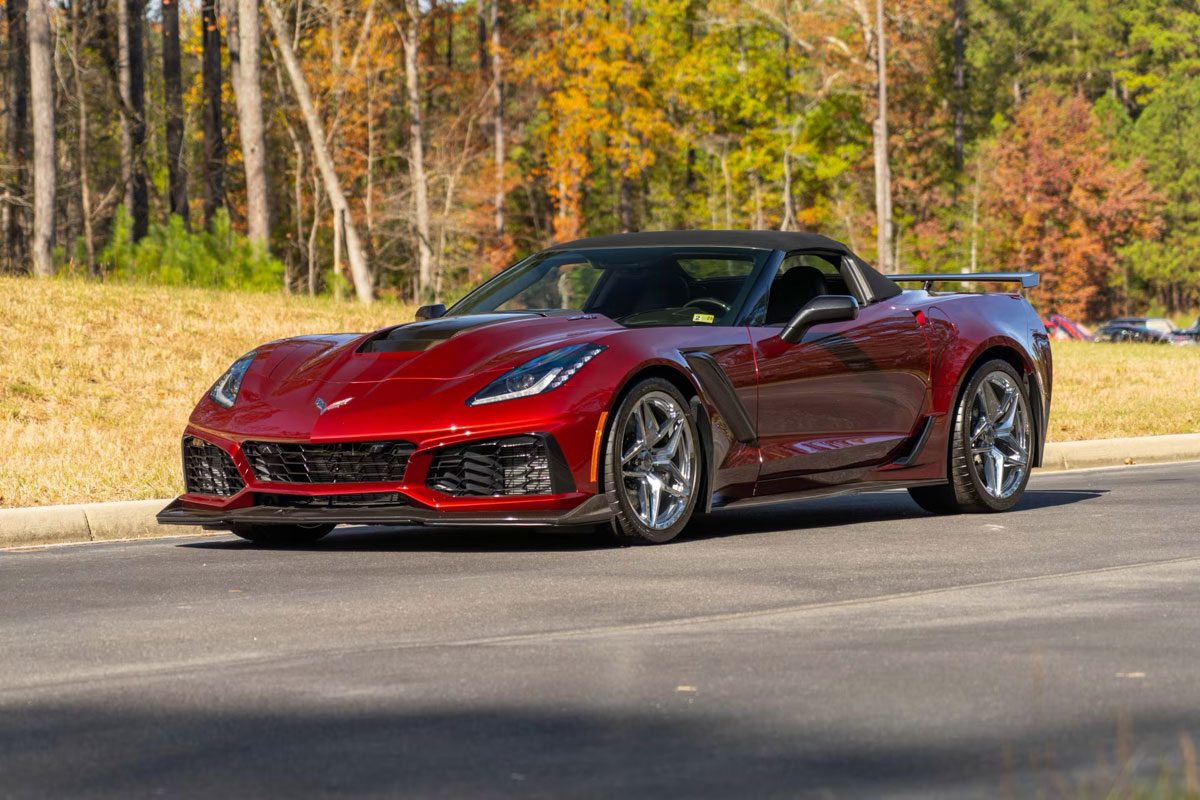 2019 Corvette ZR1 Convertible in Long Beach Red